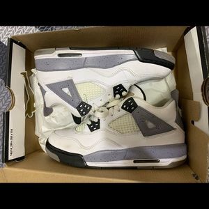Jordan retro 4’s USED Condition